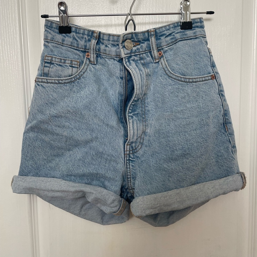 Zara mom jean shorts size 2